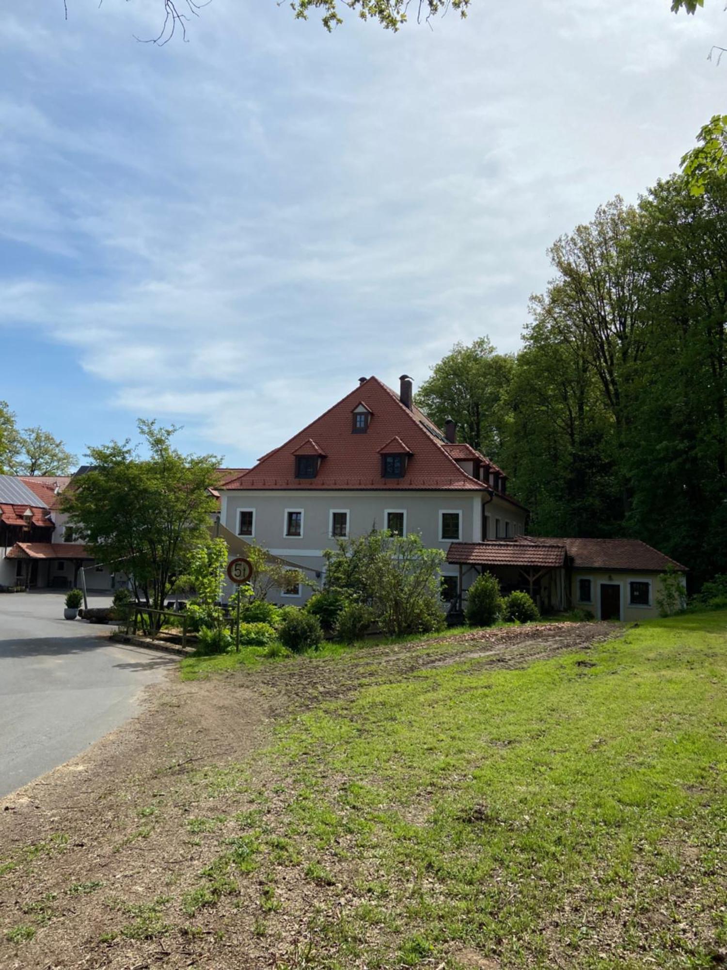 Landgasthof Kahrmühle Pressath Dış mekan fotoğraf