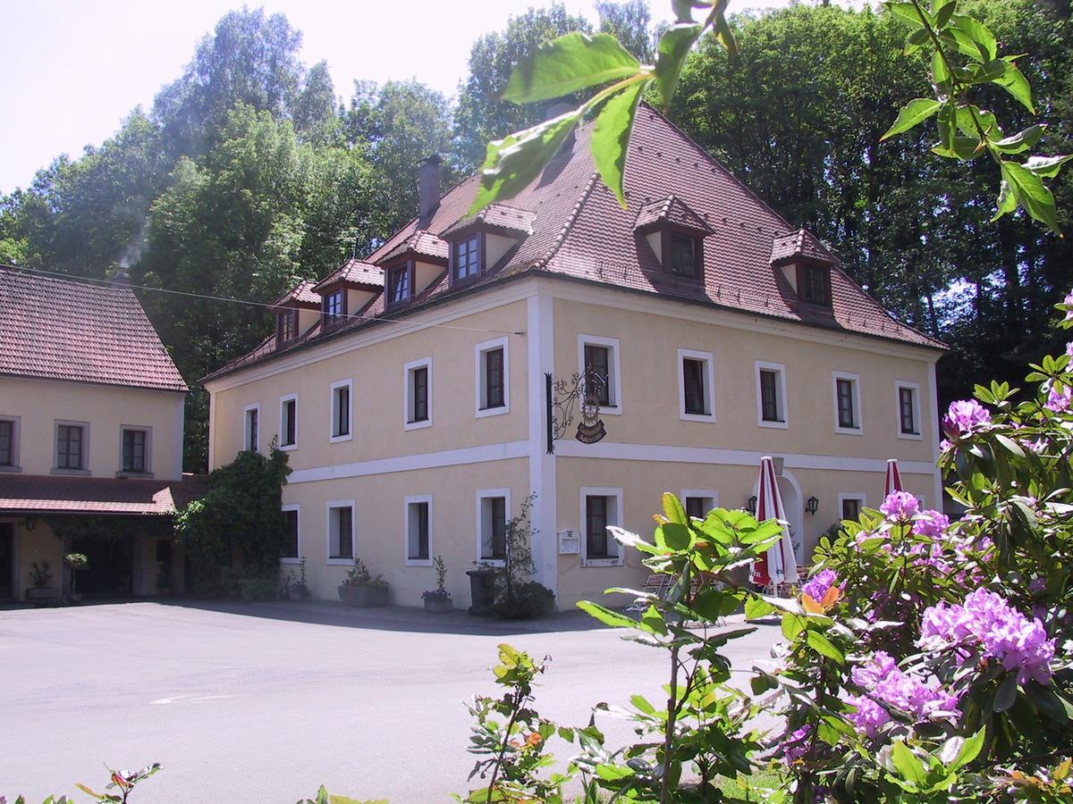 Landgasthof Kahrmühle Pressath Dış mekan fotoğraf